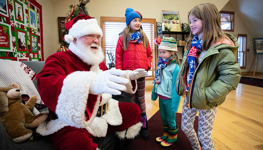 Sisters parades its holiday spirit The Nugget Newspaper